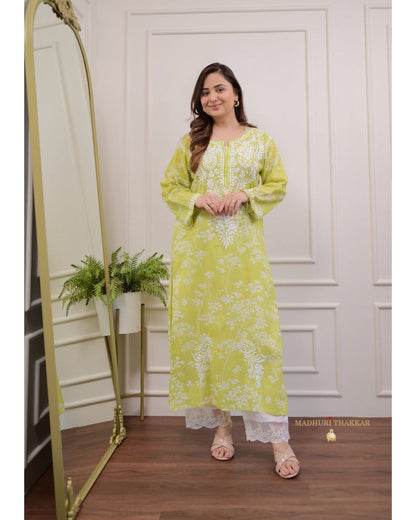 ⛱ Summer Special – Elegant Chikankari Kurta Pajama Set ⛱