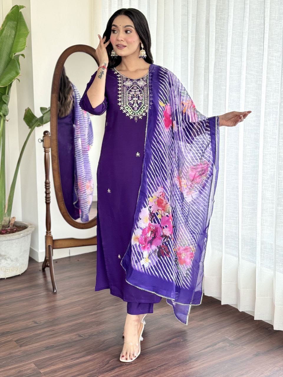 Designer Partywear Viscose Chanderi Suit – Elegant & Stylish